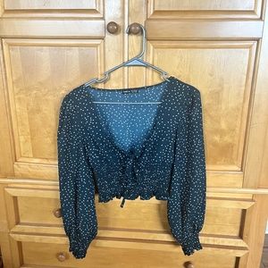 green patterned long sleeve top